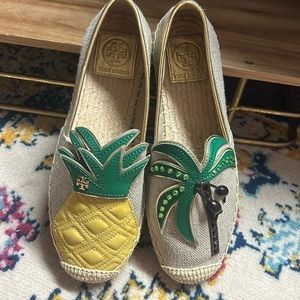 Tory Burch espadrilles pineapple 🍍& coconut 🌴 tree